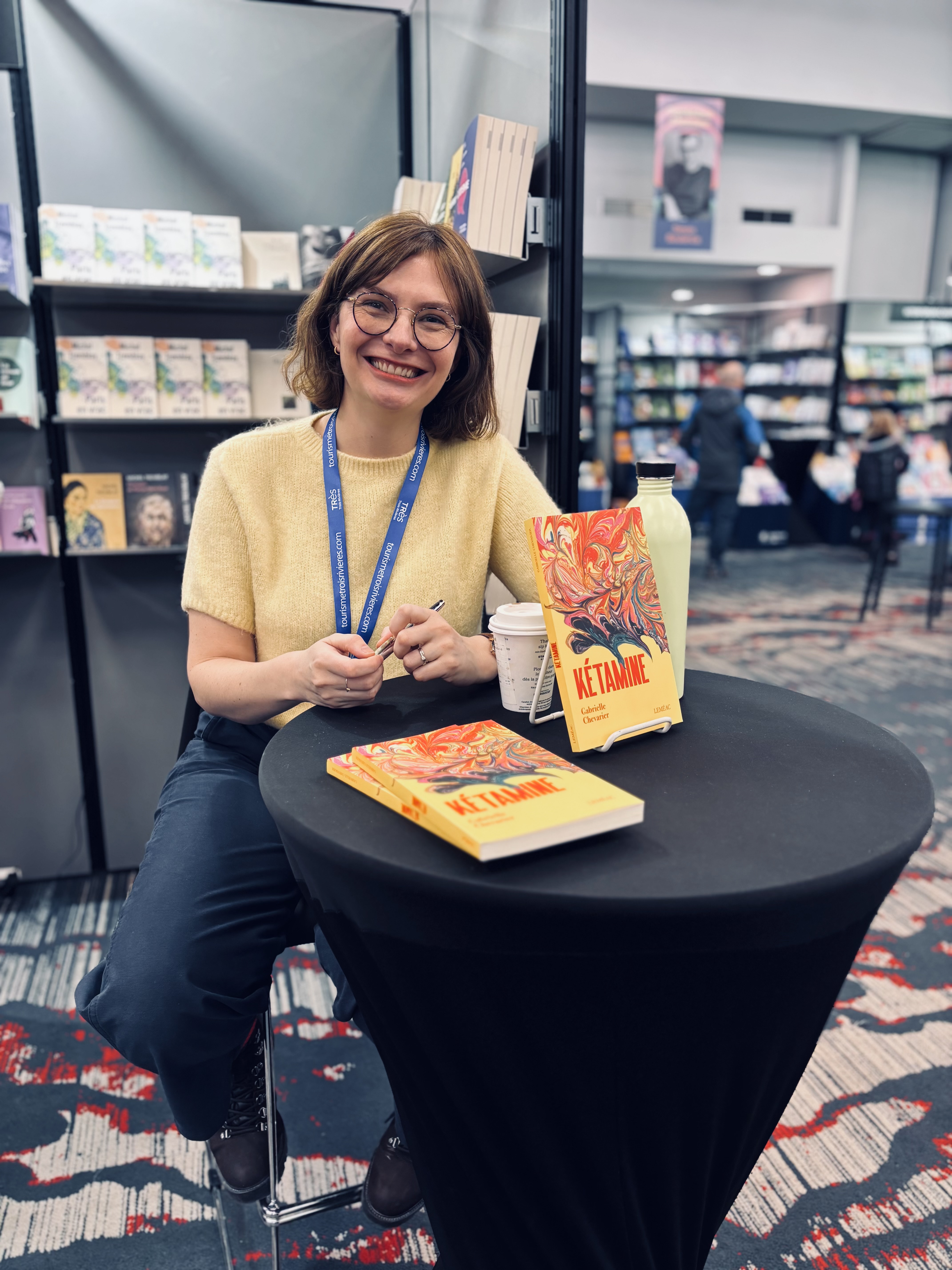 Gabrielle Chevarier au salon du livre de Québec